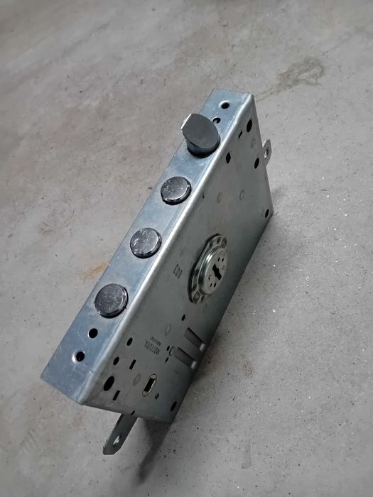 Fechadura Mottura 3 pernos p/ porta blindada + 4 chaves (Aceito Troca)