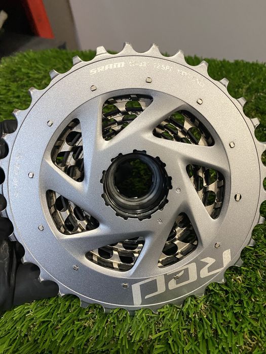 Cassetes sram red axs