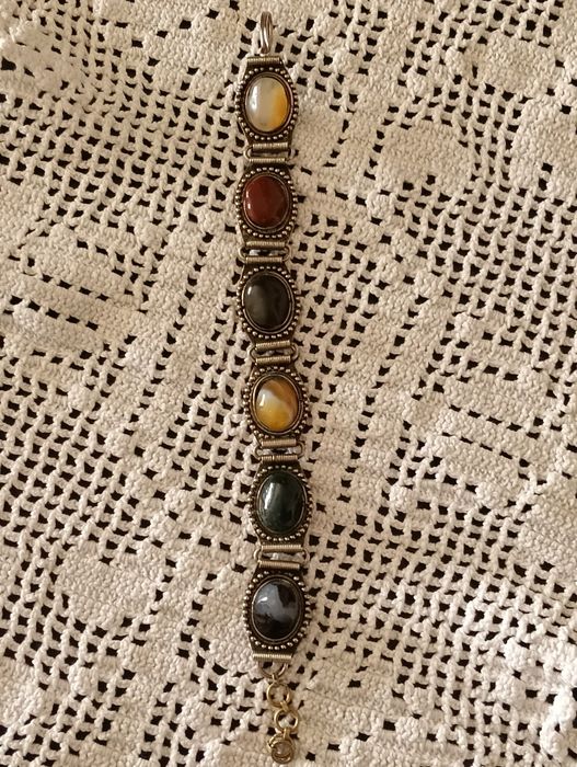 Colar e pulseira antiga/vintage de bijuteria de qualidade