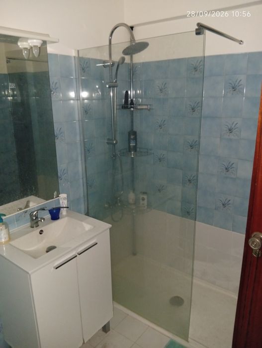T2 , 80m2, Varanda e elevador