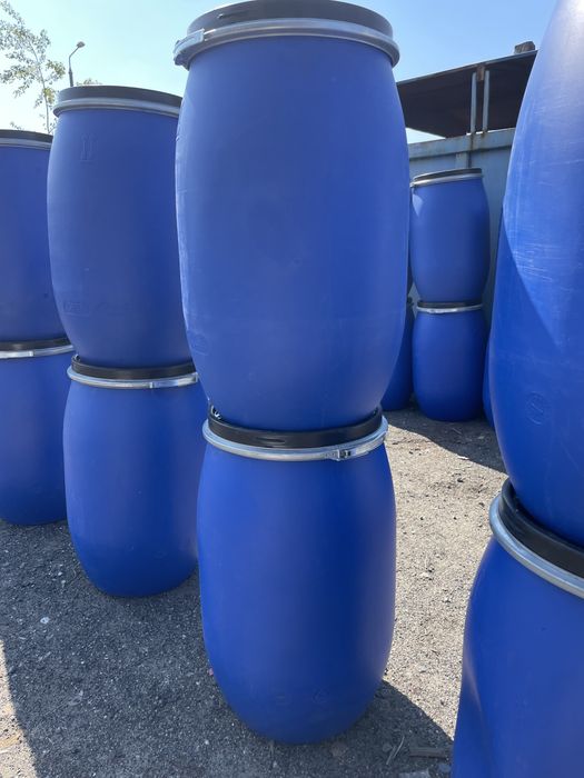 Beczki plastikowe 120L czyste, kompletne, szczelne, na kapustę