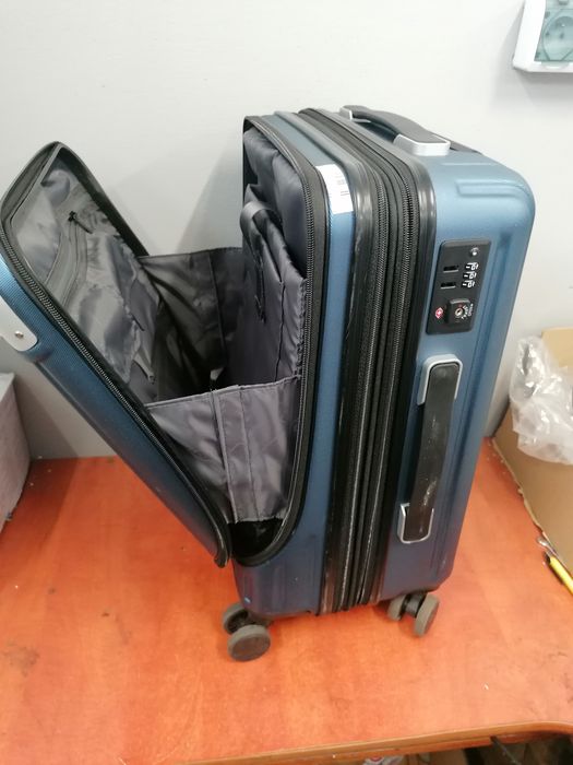 Walizka na kółkach level8