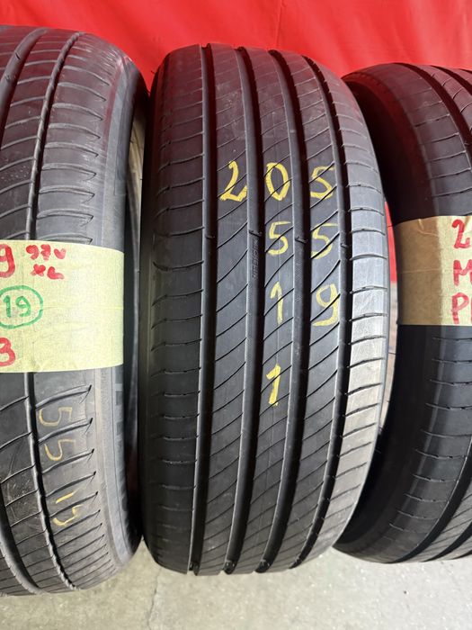 Pneus 205/55/19 Michelin impecaveis sao para o peugeot 3008