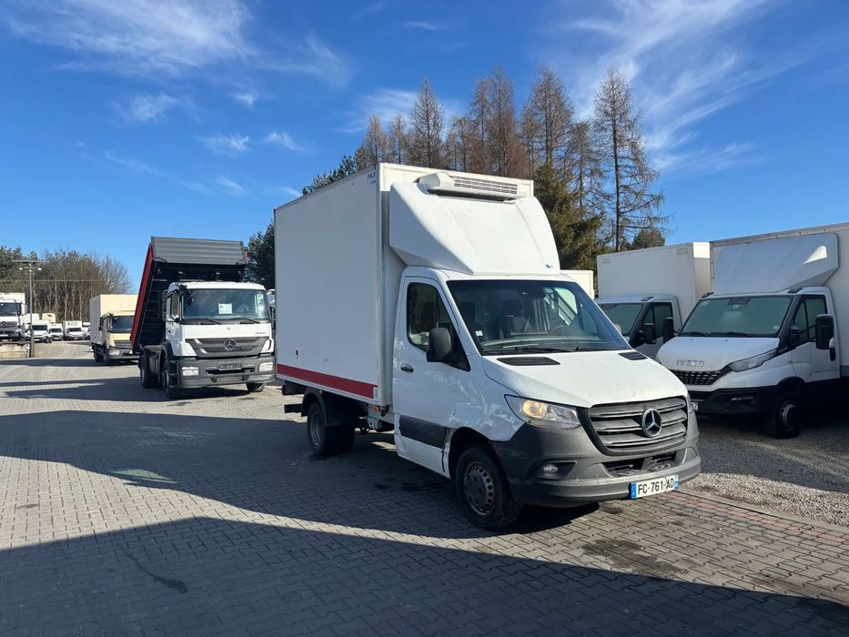 Mercedes-Benz 516,516,,519 CHLODNIA KONTENER PODWOZIE DO ZABUDOWY  Mescedes sprinter HAKÓWKA  chlodnia podwozie do zabudowy