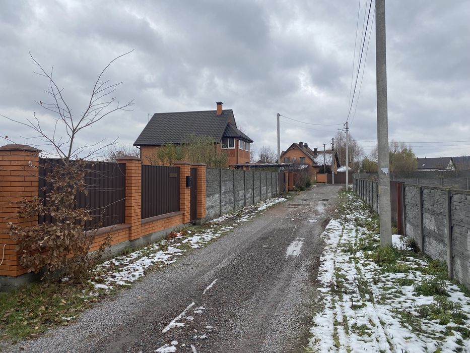 Продам 10 соток в Гнідині під забудову