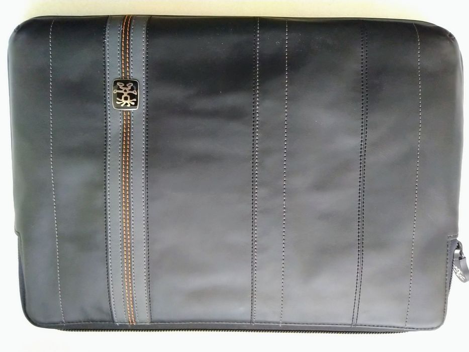 MacBooks 15" Capa pele/couro Crumpler nova
