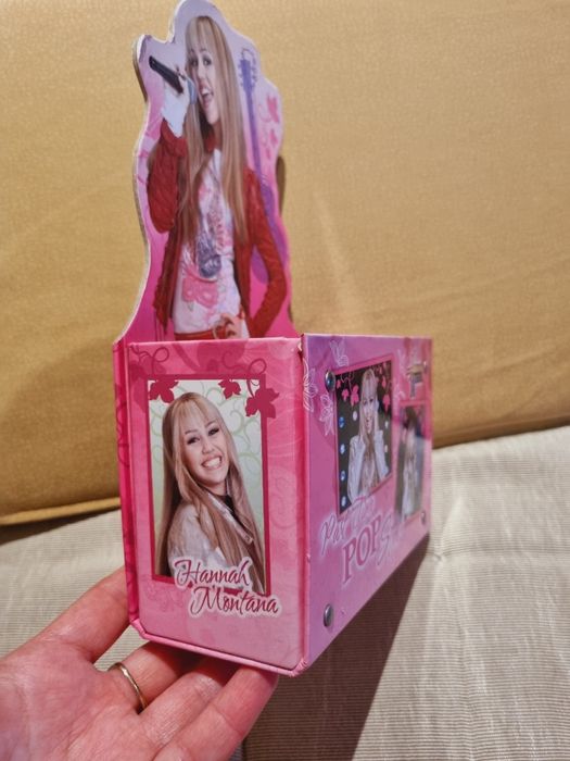 Organizer HANNAH MONTANA pudełko stojak kredki długopis mazak pojemnik