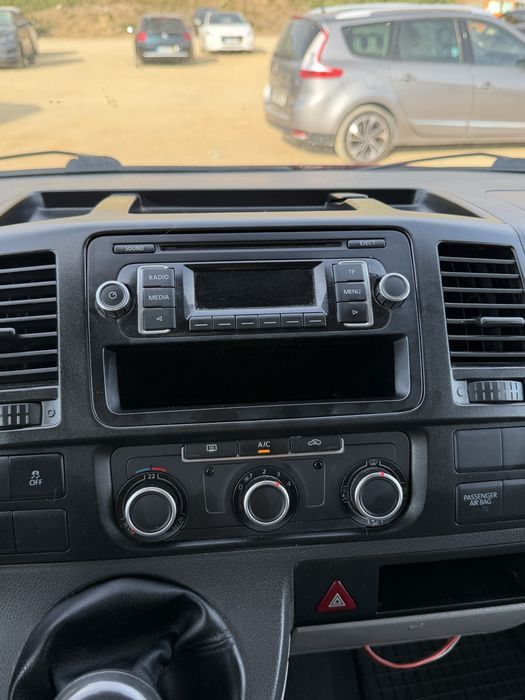 VW Transporter T5 2.0 TDI Camper Dormitório | Legalizada como veiculo de mercadoria | 2015 | Apenas 132.600 km