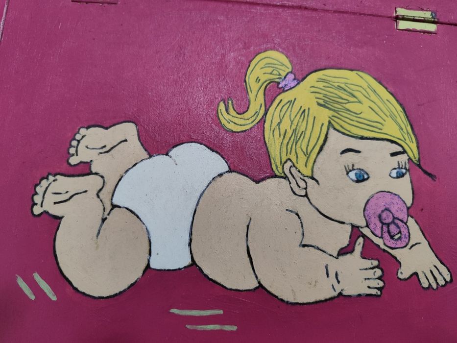 Muda fraldas pintado á mão