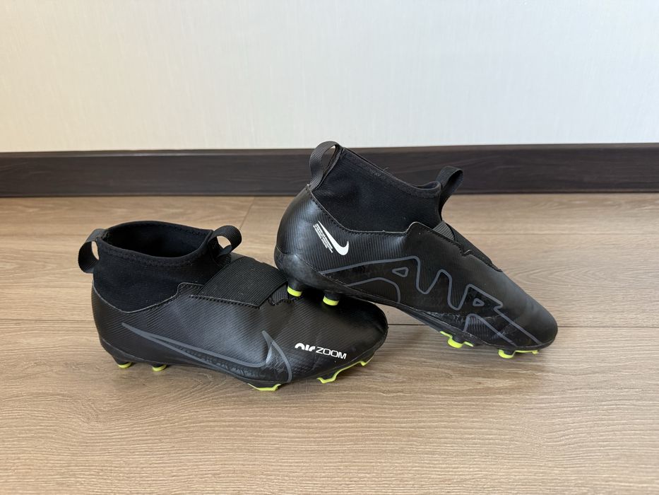 Бутси без шнурків Nike Air Zoom Mercurial 38 розмір