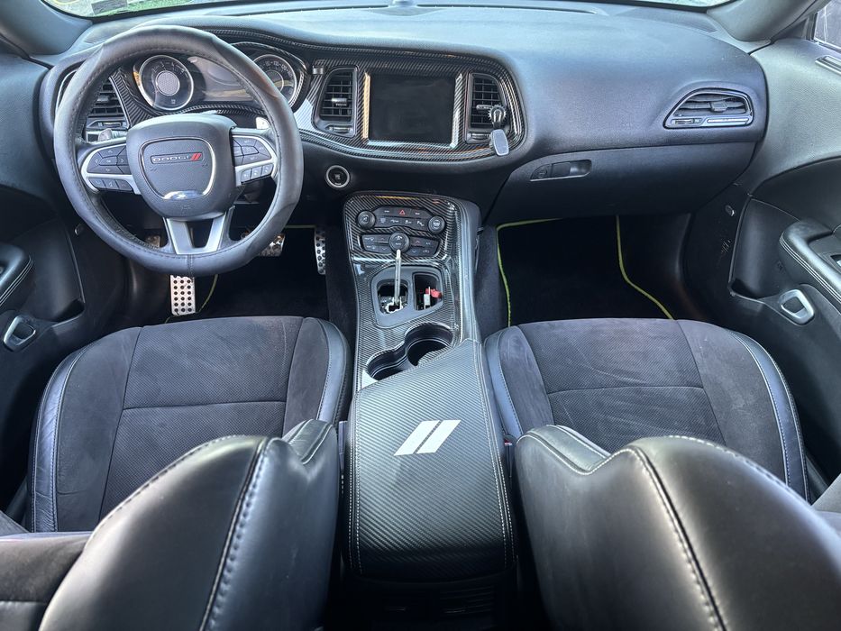 Dodge Challenger R/T Scat Pack 6.4 492KM