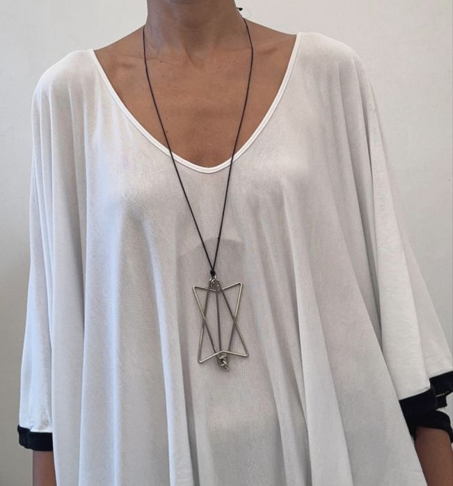 Colar estrela de 6 pontas