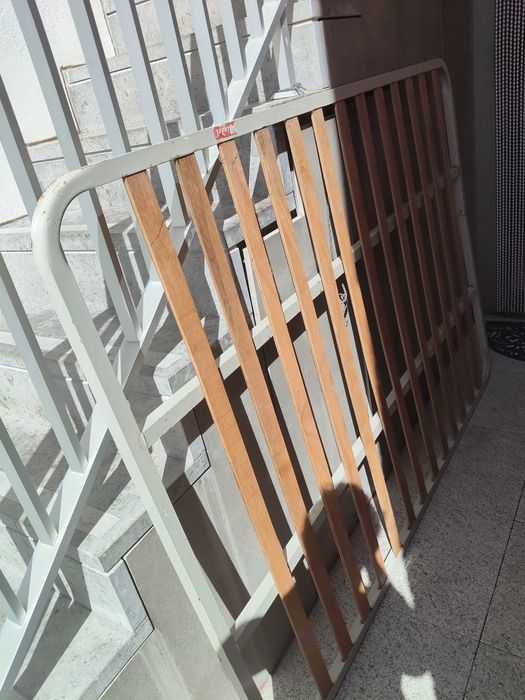 Vende-se Estrado De Colchão