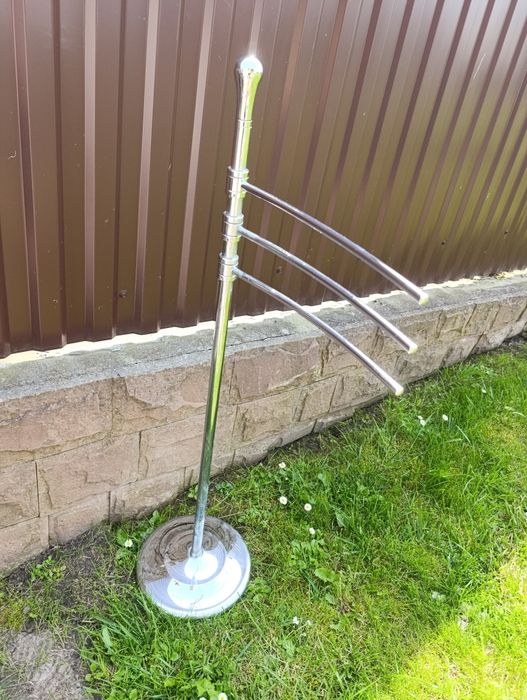 Підставка у ванну кімнату на мило, рушник, туалетний папір металева