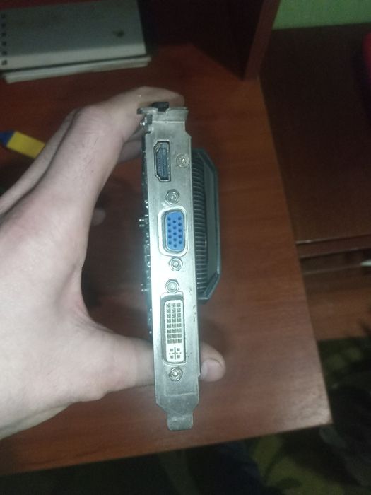 Asus HD6770 1 Gb
