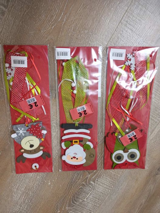 Новорічні іграшки, новорічна стрічка