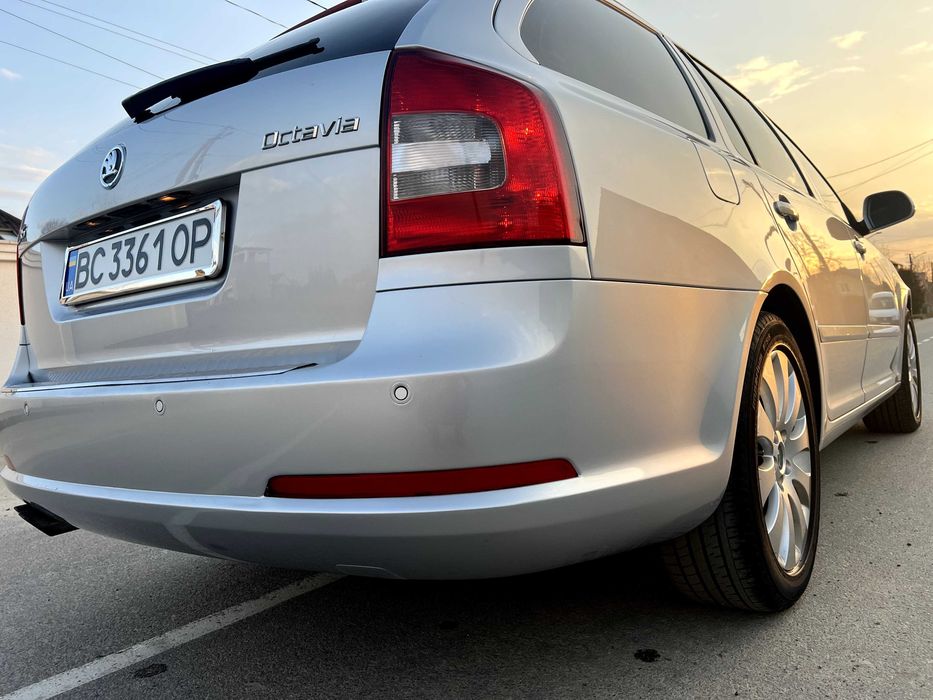 Skoda Octavia 2010 VIN TMBUH61Z8B2056978 фото оголошення 7 з 24