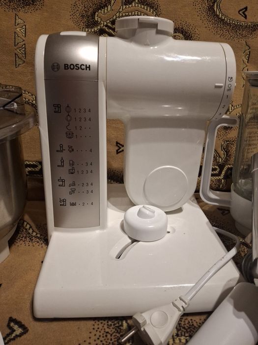 Кухонний комбайн Bosch MUM4856EU по запчастинах