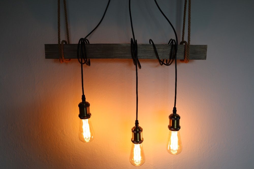 Żyrandol rustykalny