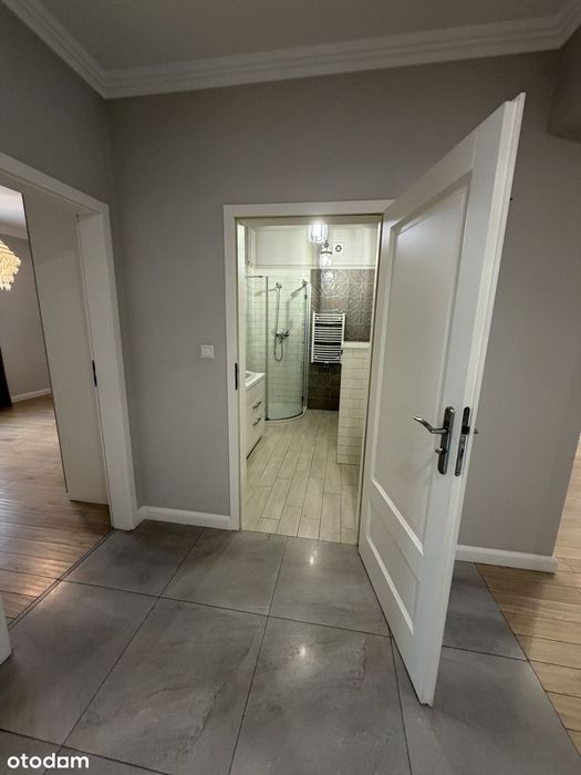 2-pokojowe mieszkanie 65 m² po remoncie | Centrum Zwolenia | Parking