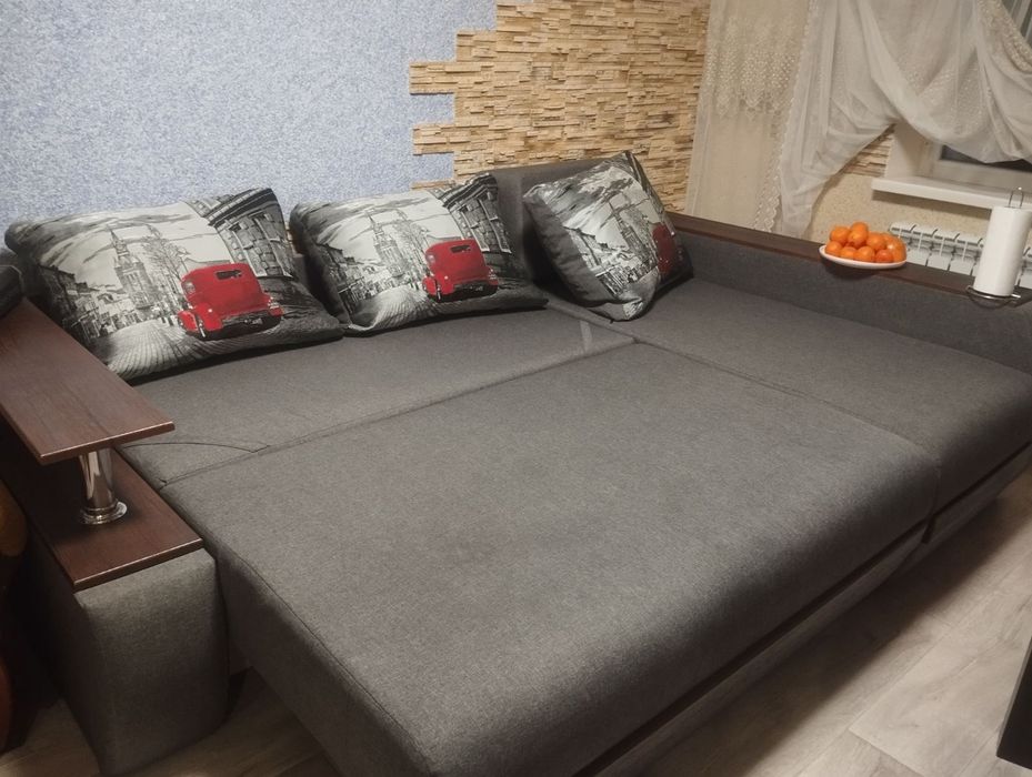 Продаю кутовий диван