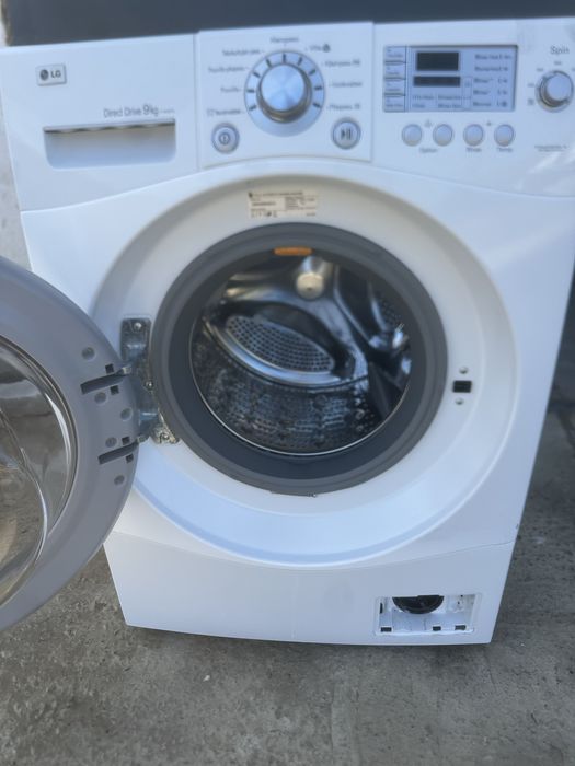 Пралка пральна машина LG 9кг Model F1403FD