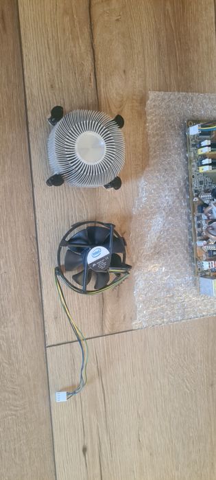 Płyta Asus P5K, 4x2GB RAM, Xeon E5450, chłodzenie