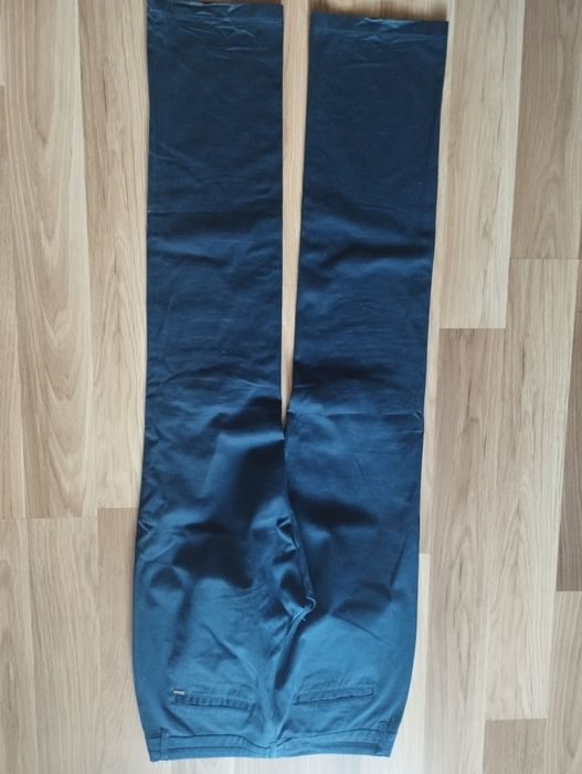 Eleganckie damskie spodnie Mango