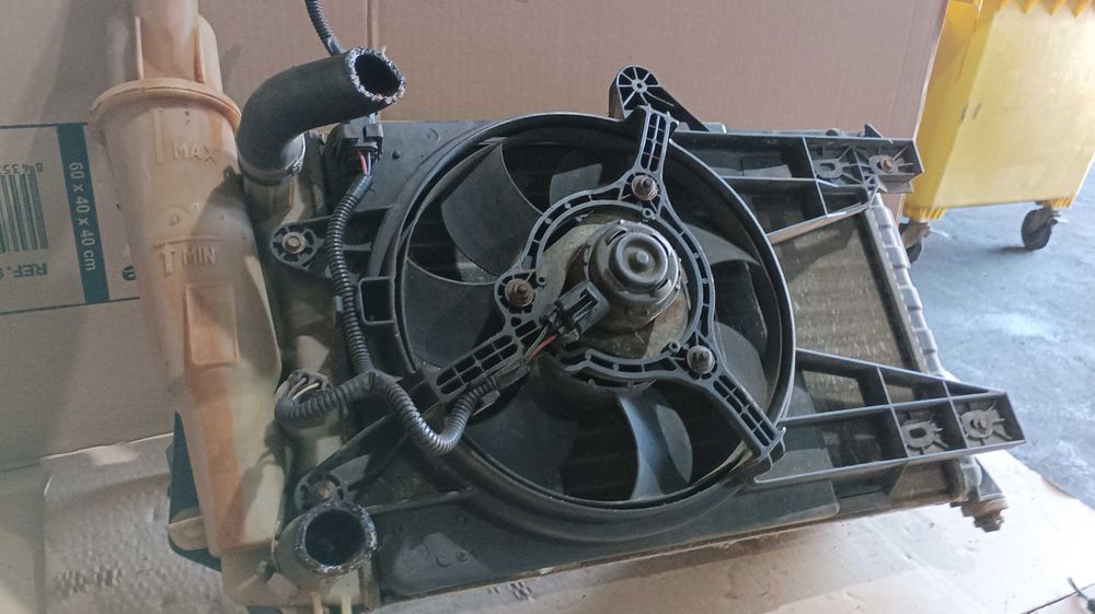 REF004B fiat punto ano 1997 radiador com ventoinha