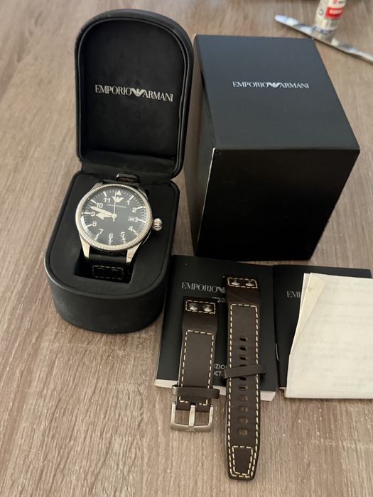Relogio Emporio Armani muito bem estimado