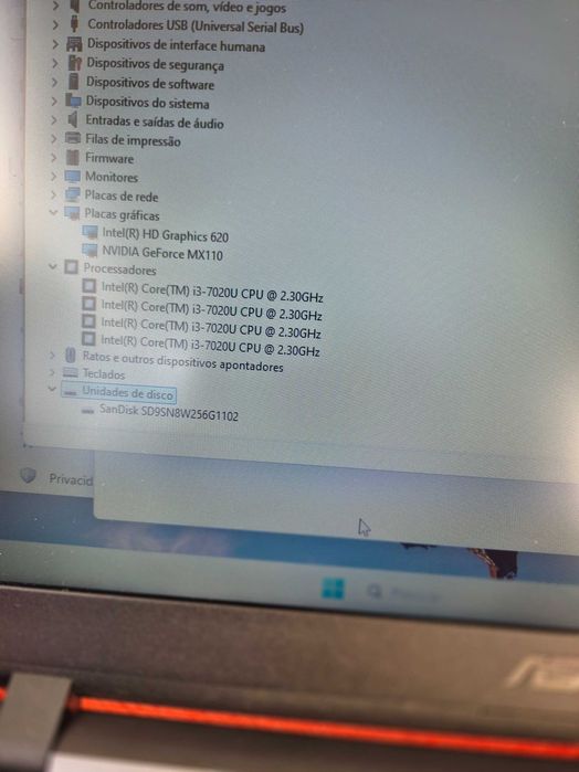 Asus F507 processador I3-7020u, muito bom estado