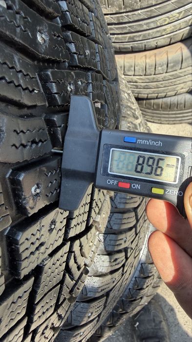 235/50/19 Continental Ice Contact 3