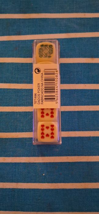 Conjunto de 2 Jogos Dominó + Dados de Poker