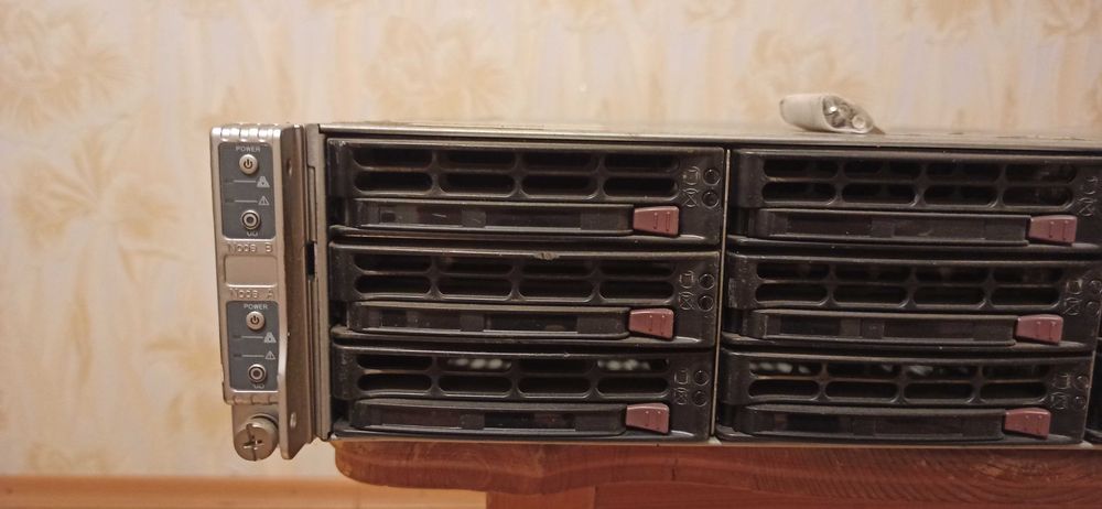 Сервер Supermicro AS-2022TG-HTRF