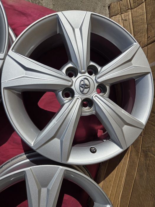 Диски 5×114.3 R17 J6.5 ET45 Toyota Corolla Cross CH-R Camry RAV4 Yaris