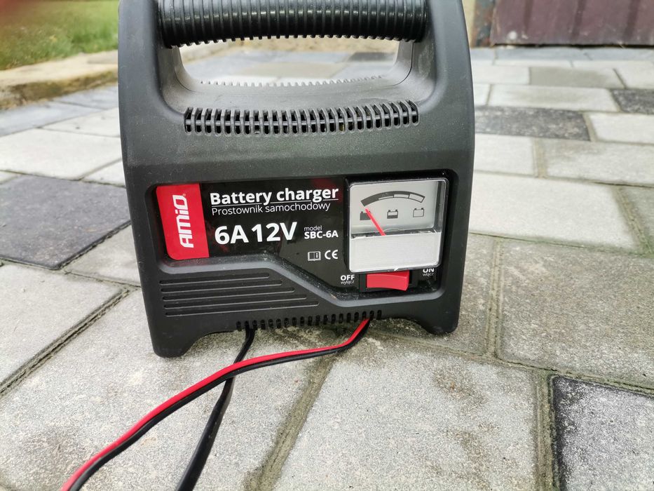 Зарядне до акумулятора