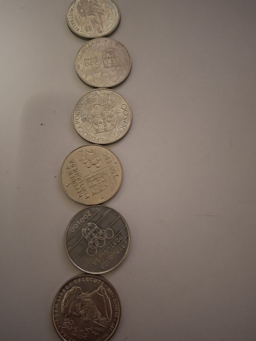 Coleção 36 moedas 100, 200 e 250 escudos