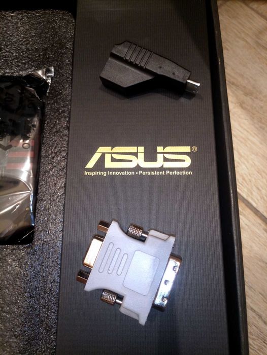 Відеокарта ASUS ENGTX560 Ti DCII TOP/2DI/1GD5 (нюанс)