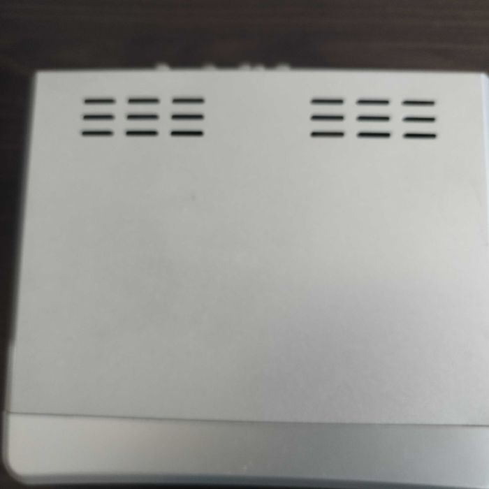 Iptv приставка   Mag 200 mini б/у