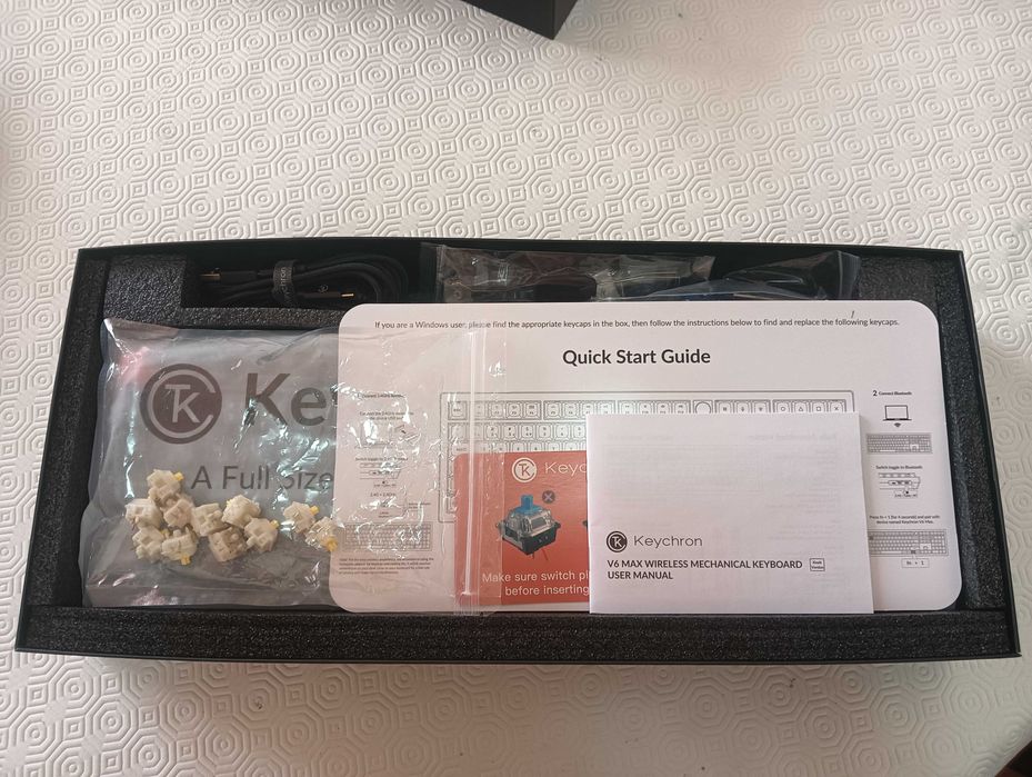 Teclado Mecânico Wireless 100% - Keychron V6 Max + Apoio de Pulso em Madeira