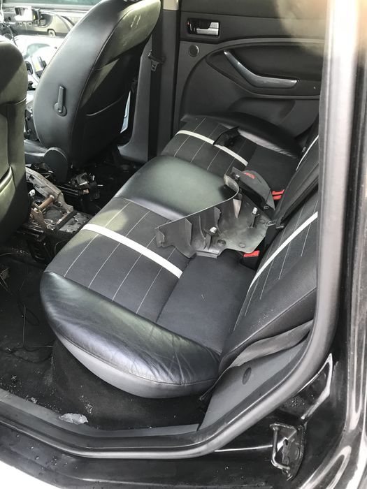 Запчастини авторозборка Форд Куга 1 Ford Kuga Mk1