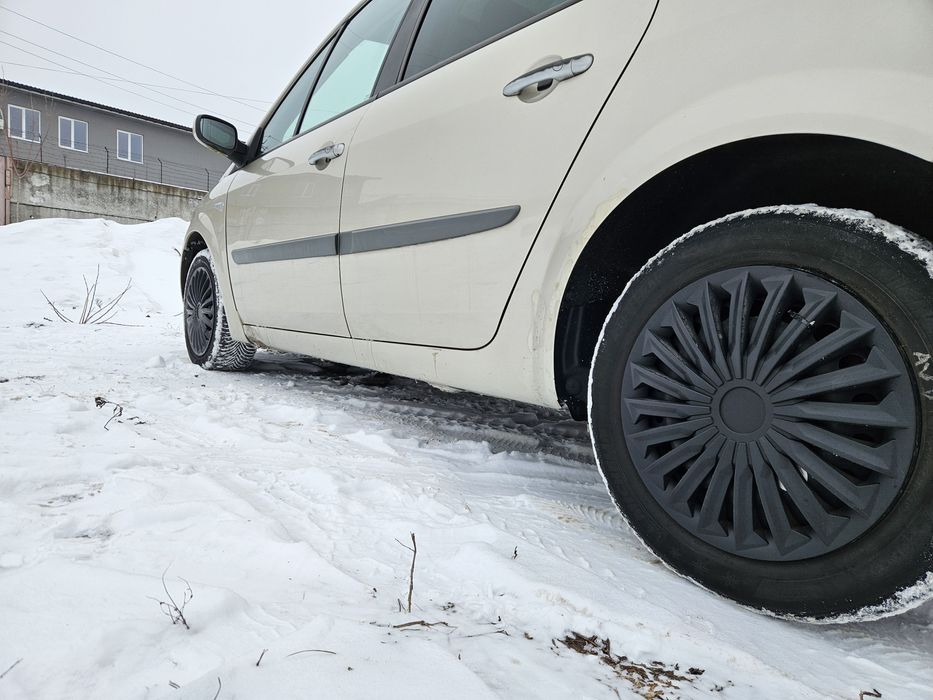 Renault Scenik 2006 рік  1.9 дизель  для військових