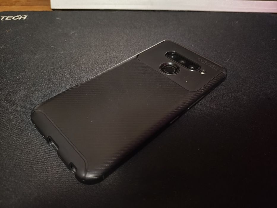 Смартфон/мобильный телефон Lg v50