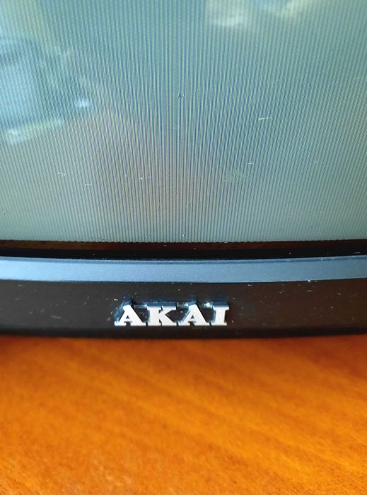 Продам б/у телевізор АKAI