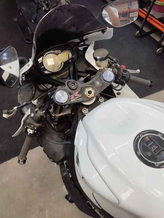 Gsxr 600 35 kw acidentada