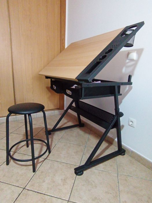 Secretária de Desenho Profissional – Tampo Ajustável