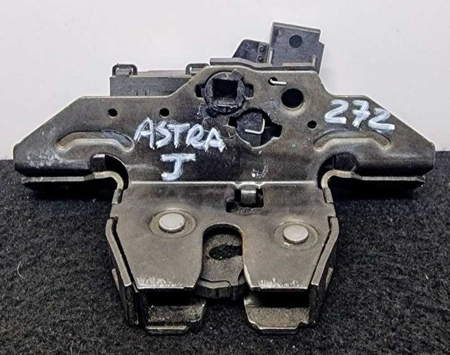 Fechadura / Fecho da Mala - OPEL ASTRA J
