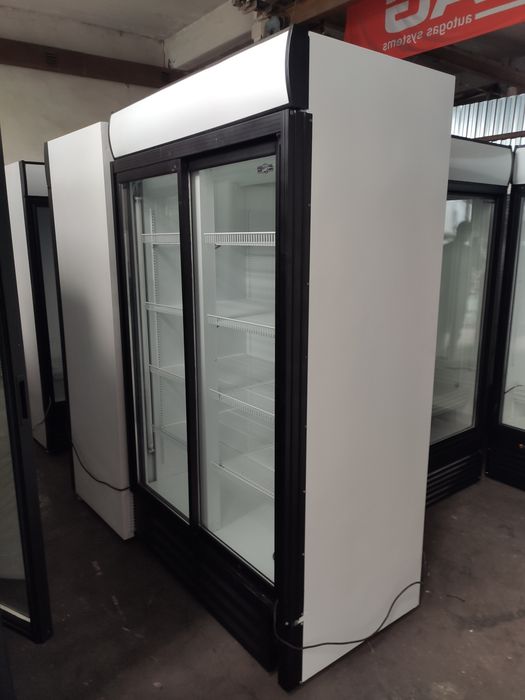 Холодильна шафа вітрина UBC SuperLarge LB 1300л чорний, гарантія 2міс