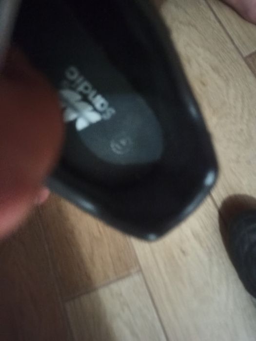 Футбольні кросівки