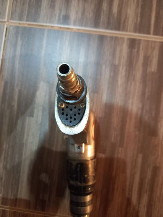 Дриль пневматичний з реверсом